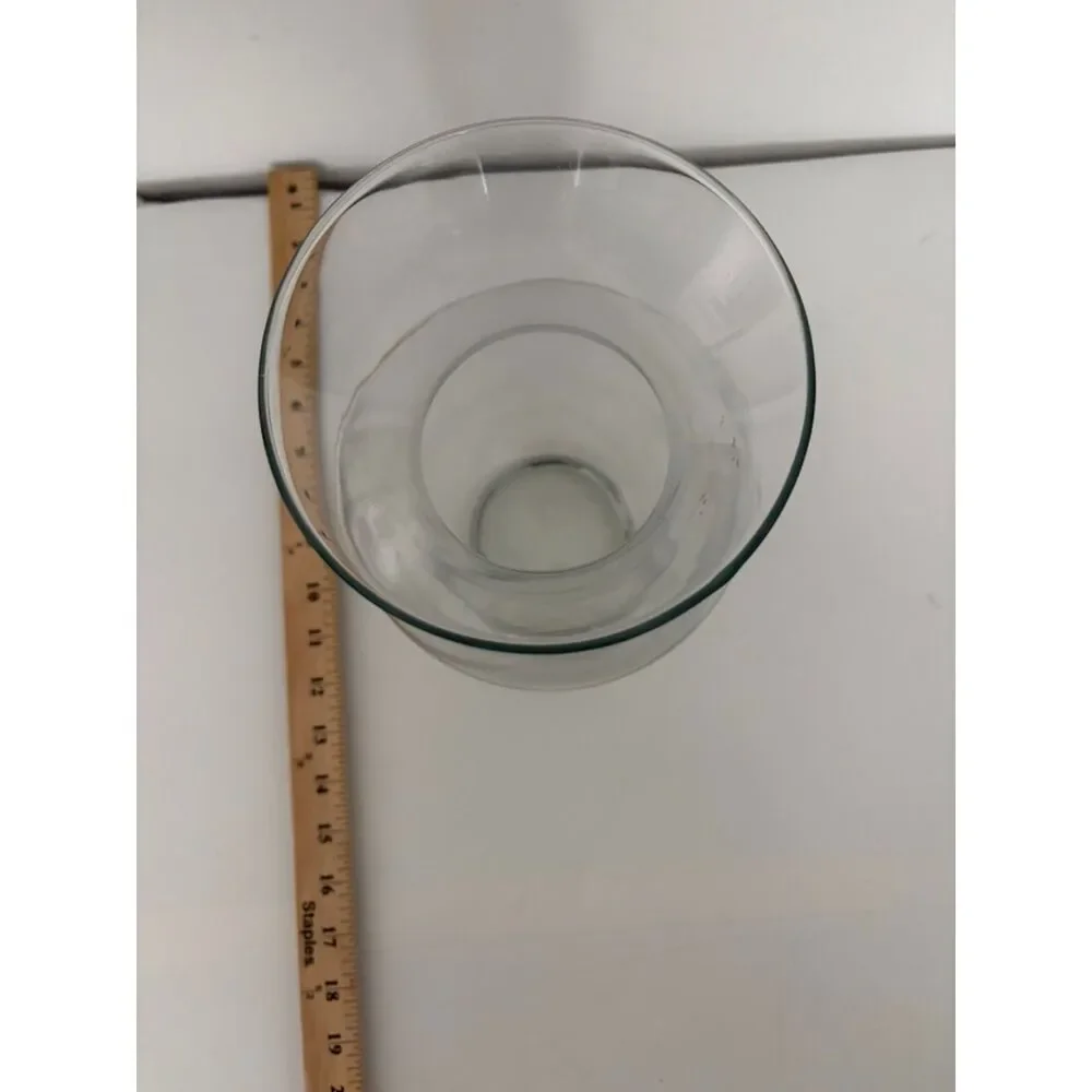 clear glass vase 14